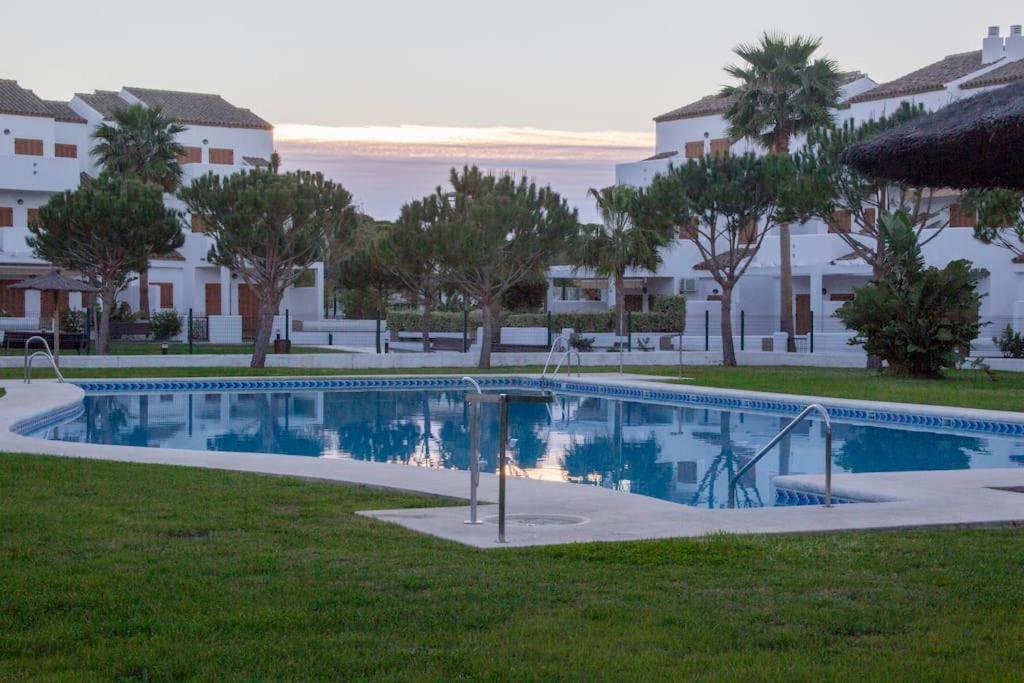 Precioso Apartamento A 700 M Del Mar Chiclana de la Frontera Luaran gambar